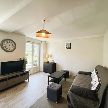 T2 Bis Rénové Au Mont-dore Avec Wifi Proche Des Thermes - Fr-1-608-12